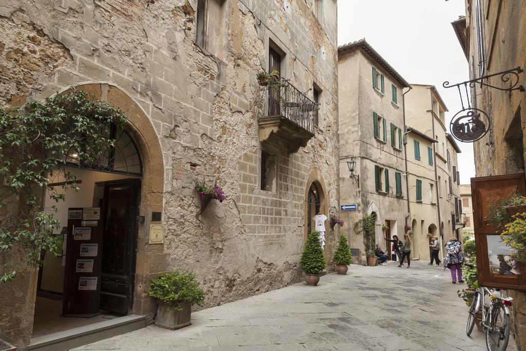 Affittacamere Del Corso Pienza Exteriör bild