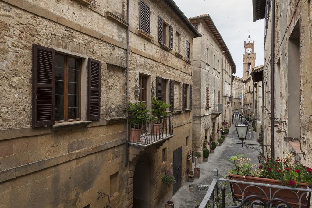 Affittacamere Del Corso Pienza Exteriör bild